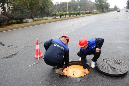 智能電子鎖井蓋打開(kāi)方法：輕松解決城市地下安全問(wèn)題